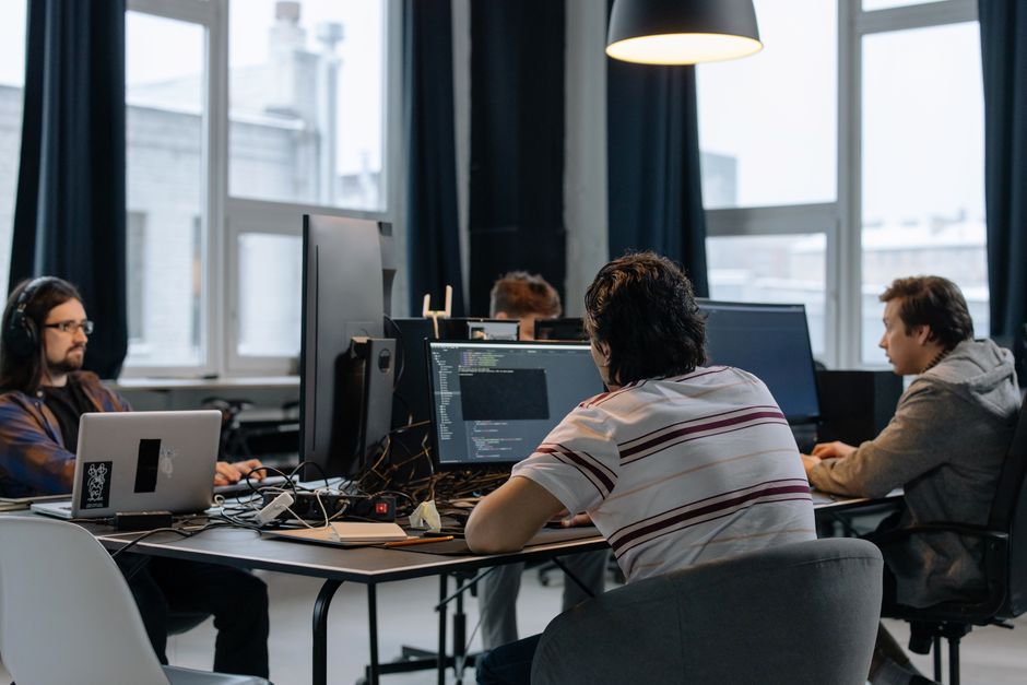 Case-Reviews und Feedbackrunden für UX/UI Design